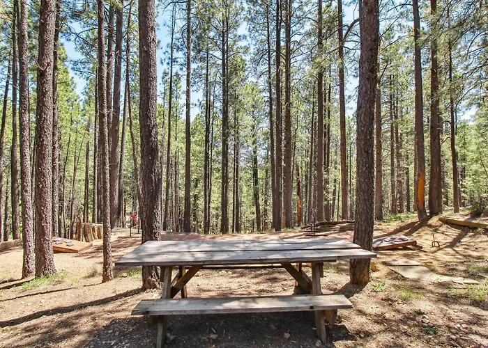 Holiday home Near Trails: Forest Retreat W/ Backyard Oasis *